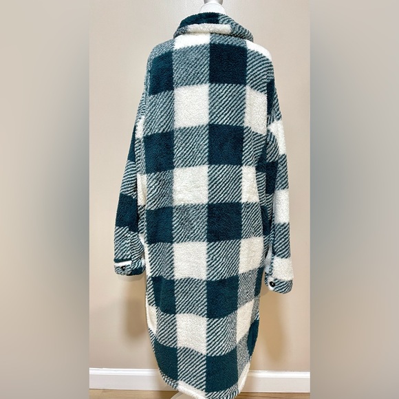Dark Green and White Long Plush Teddy Jacket | Size XL | NWT - Picture 5 of 5
